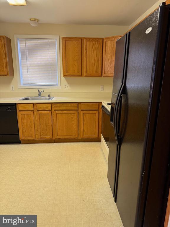 Foto del edificio - 765 210th St