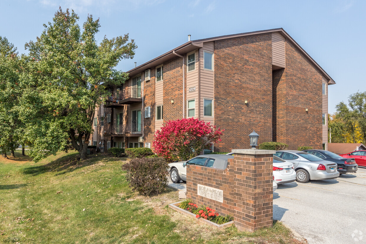 Foto principal - Hickory Ridge Apartments