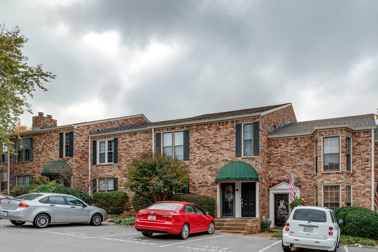 104 Matthew Ln, Nashville, TN 37215 Condo for Rent in Nashville, TN