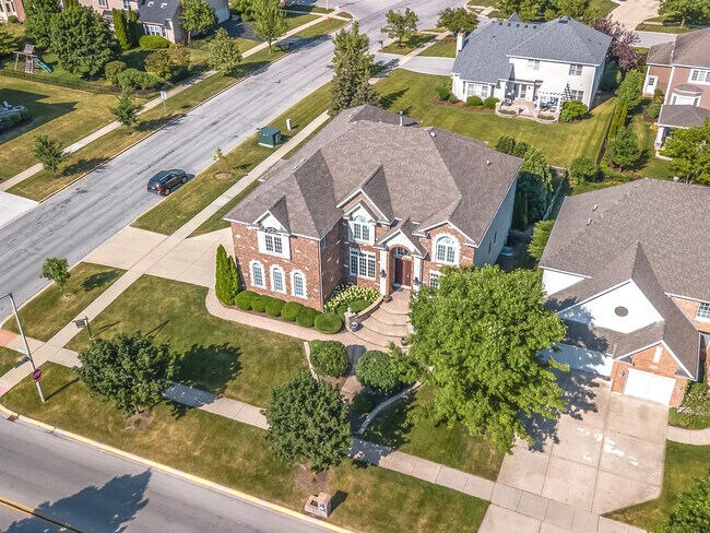 Foto del edificio - 2504 Skylane Dr