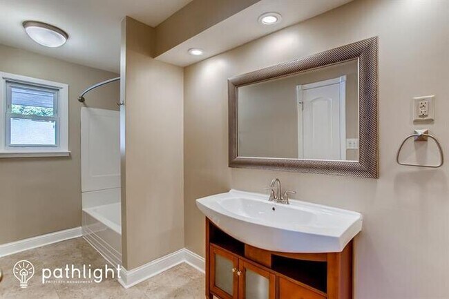 Foto del edificio - 16456 George Dr, Oak Forest, IL, 60452