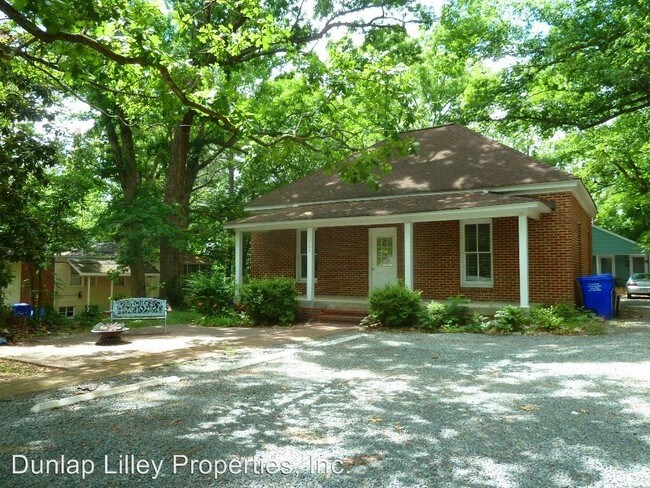 Foto del edificio - 3 br, 2 bath House - 400 McCauley Street