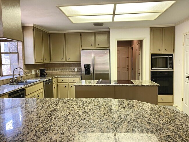 Building Photo - 3100 Creeks Edge Pkwy