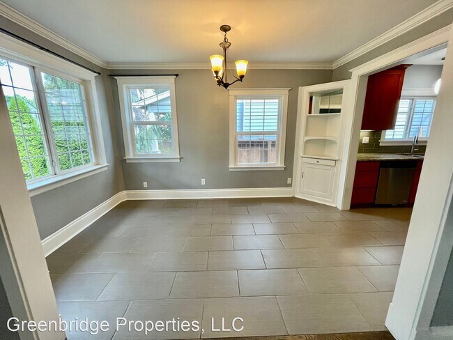 Building Photo - 3 br, 2 bath House - 9460 N. Tyler Ave.