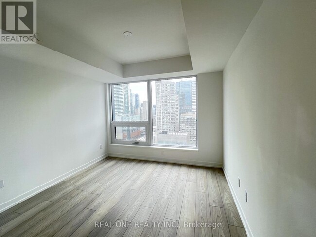 Building Photo - 82 Dalhousie St