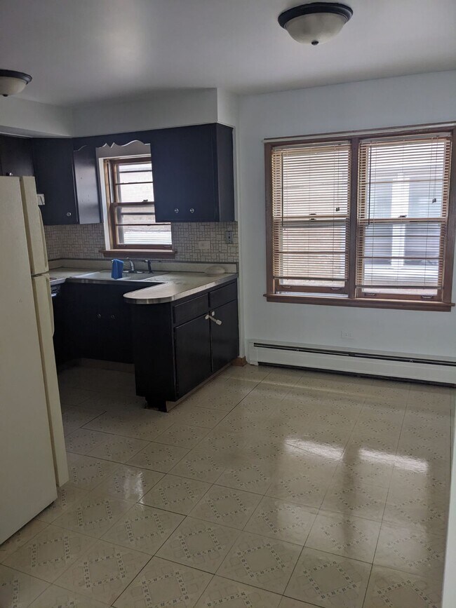 Building Photo - 2403 N 75th Ct