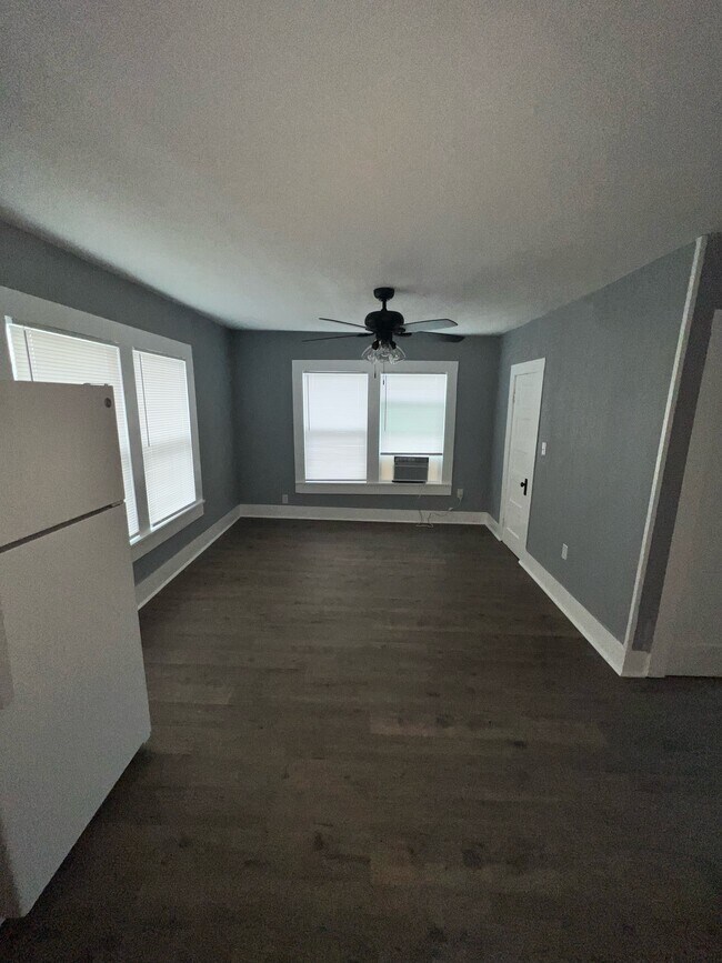 Foto del edificio - 732 W Richard Ave