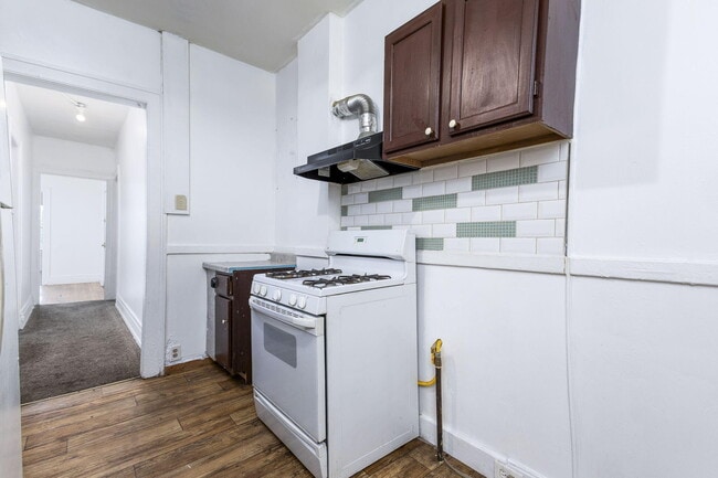 Foto del edificio - 1565 W Grand Blvd