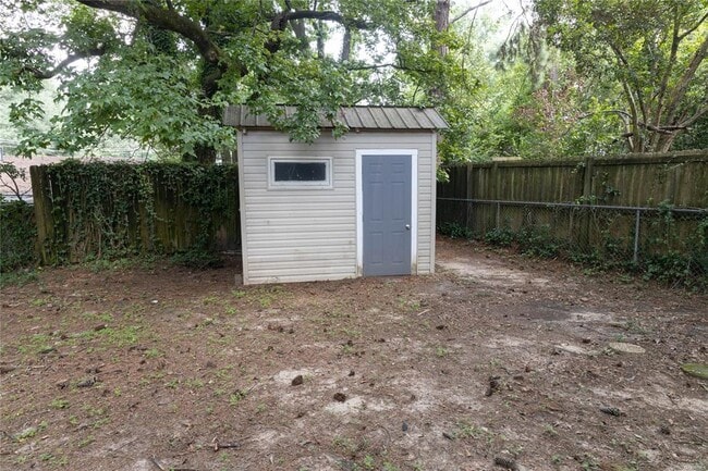 Building Photo - 3374 Loch Haven Rd
