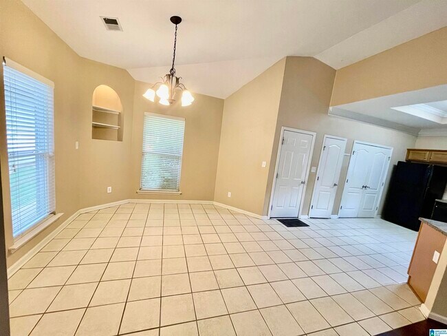 Building Photo - 5389 Cottage Cir