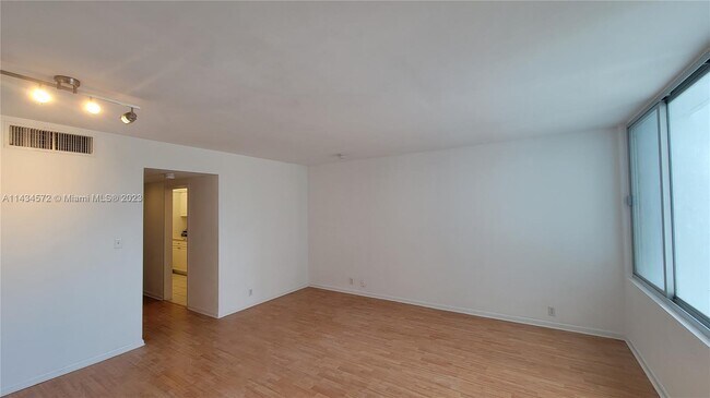 Foto del edificio - 1000 West Ave