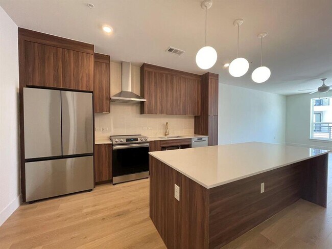 Foto del edificio - 1701 Simond Ave