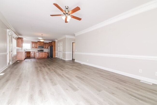 Building Photo - 133 Holiday Island Dr