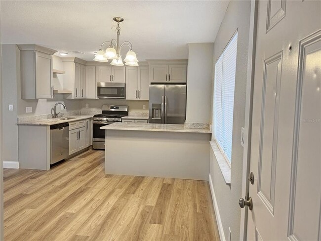 Building Photo - 1609 Stocking St