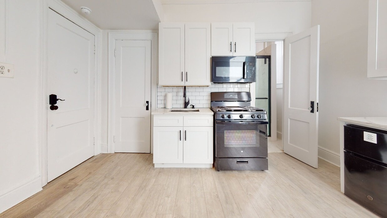Photo - 211 Lafayette Ave Apartment