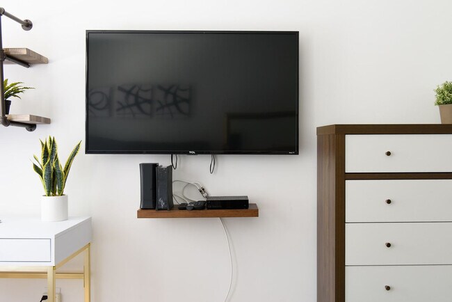 Building Photo - 1597 York Ave