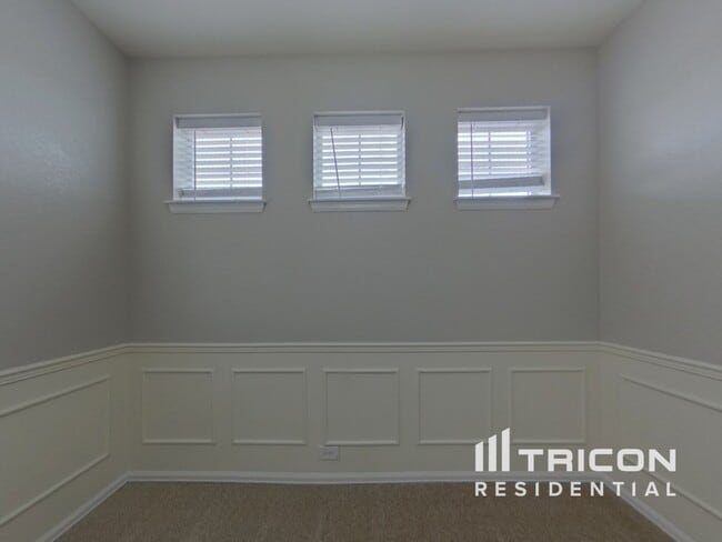 Building Photo - 22517 E Layton Cir