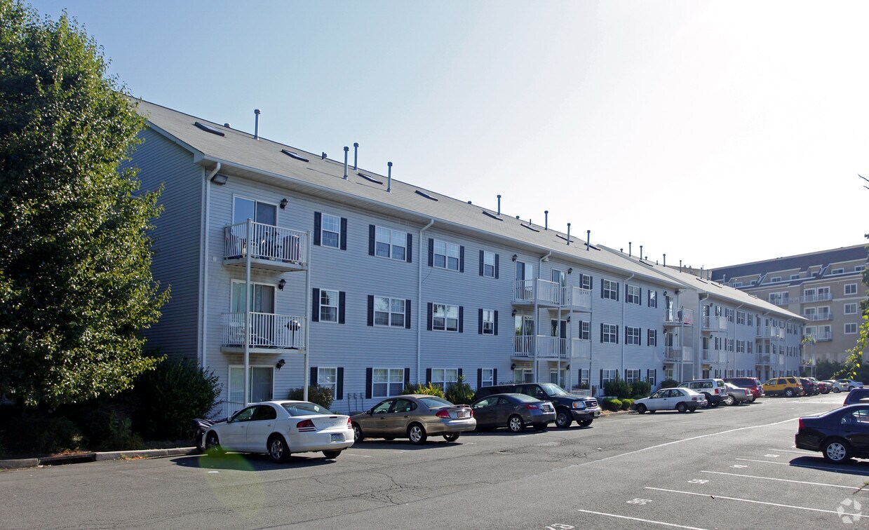 Suffern Commons Apartments in Suffern, NY