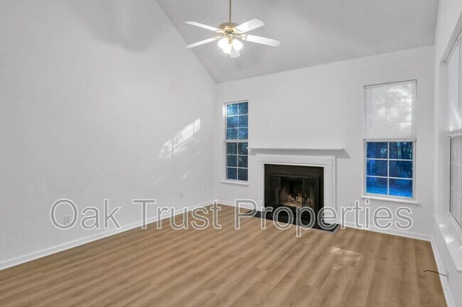 Foto del edificio - 8507 Stonebridge Dr