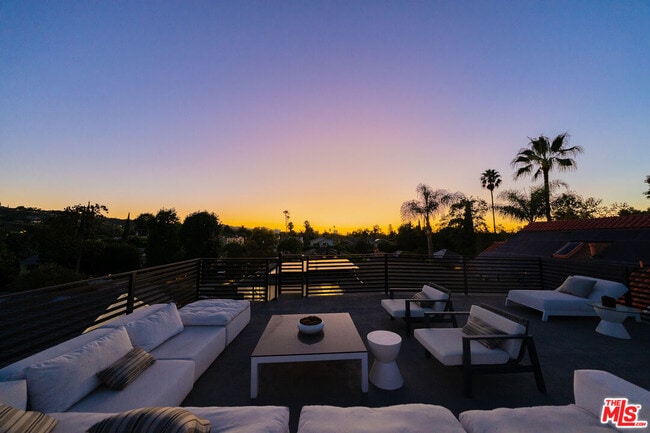 Foto del edificio - 4532 Calhoun Ave