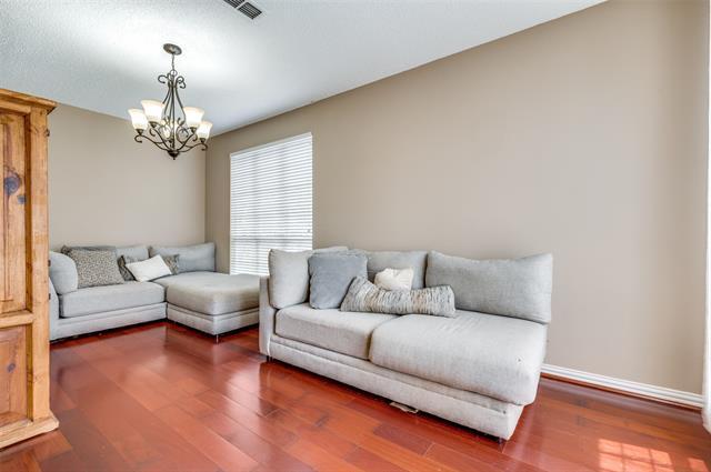 Foto del edificio - 337 Sweet Leaf Ln