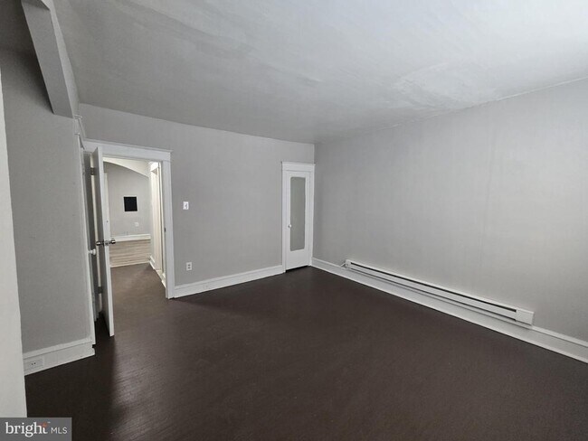 Foto del edificio - 5206 Euclid St