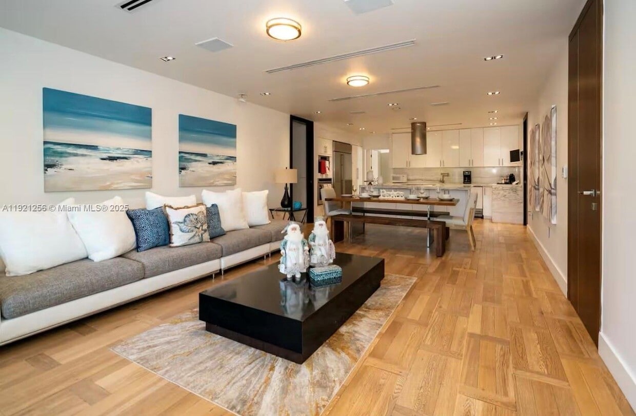 Foto principal - 45 SW 28th Rd