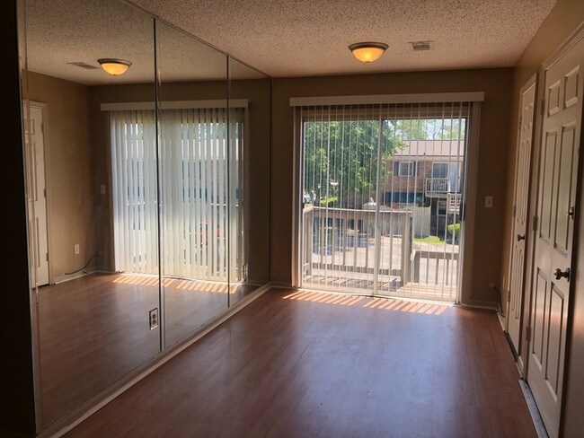 Building Photo - Cozy Condo on Bush River! Apply Now!