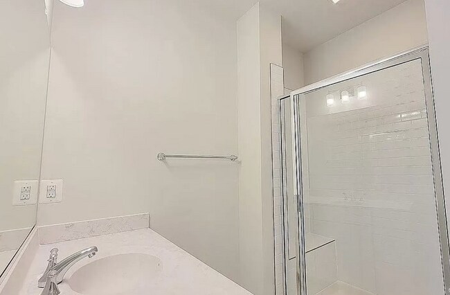 Building Photo - 9233 Magellan Pkwy