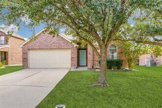 Building Photo - 3703 Applewood Rd