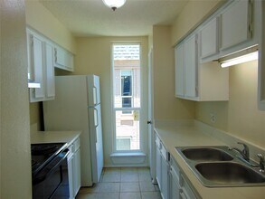 Building Photo - 215 Postoffice St