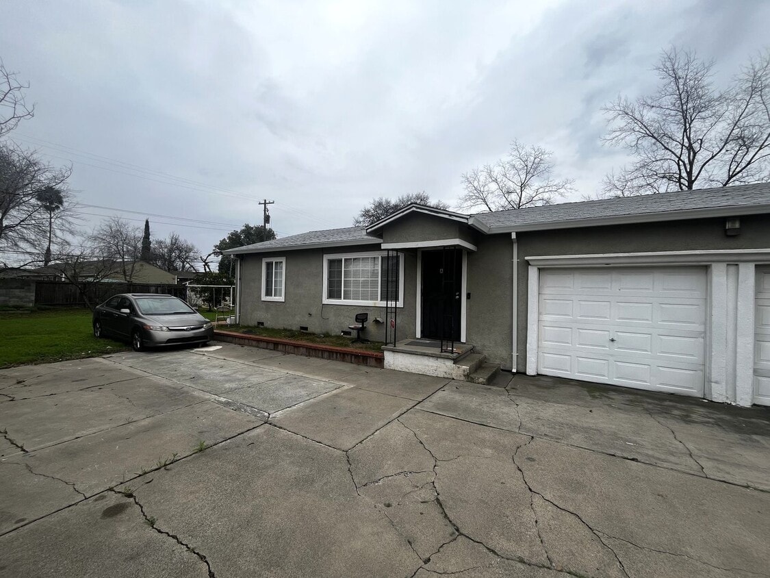 Photo - 3600 26th Ave (Sacramento, CA)