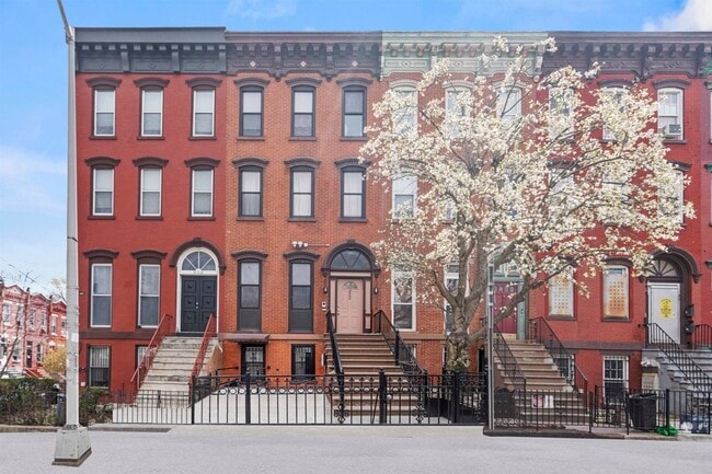 Photo - 800 Ocean Ave Townhome