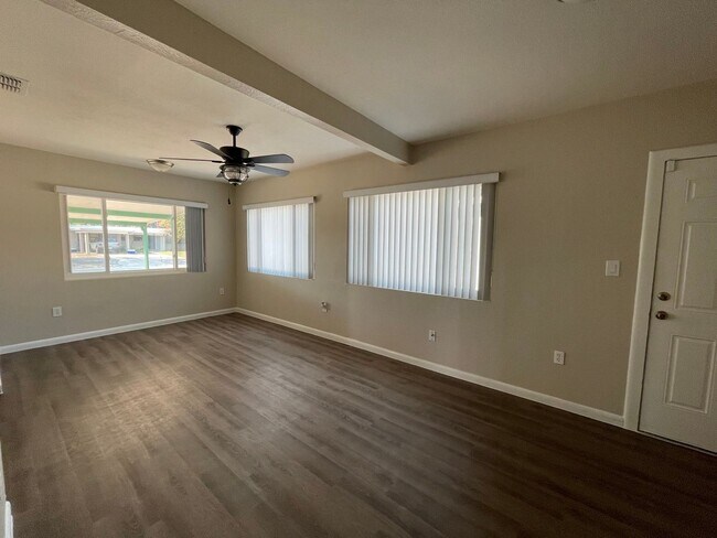 Building Photo - 2 br, 1 bath House - 526 Nansemond Ave