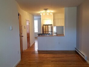 Building Photo - 128 Garden St