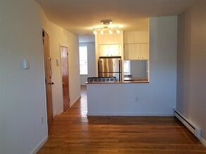 Building Photo - 128 Garden St