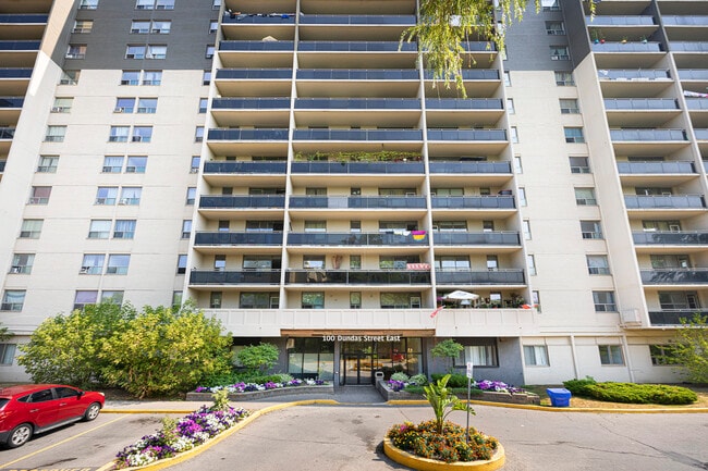 Building Photo - 100 Dundas Street East