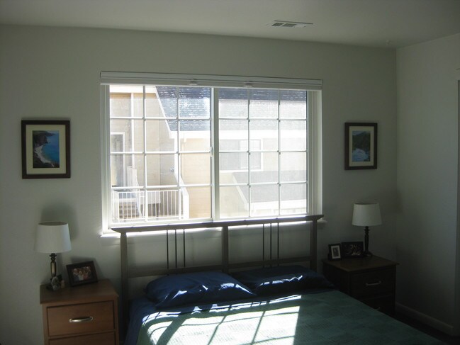 Bedroom - 5910 Gunbarrel Ave