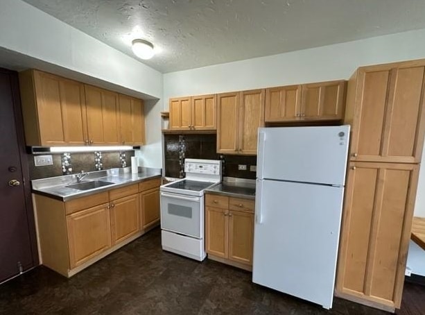 Building Photo - 1560 Kanunu St