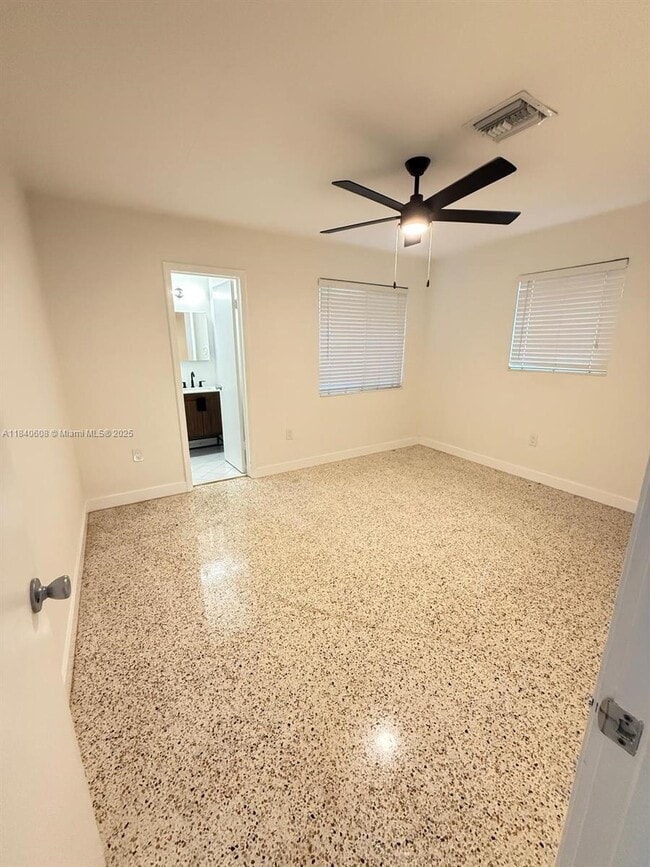 Building Photo - 11011 SW 79th Ave