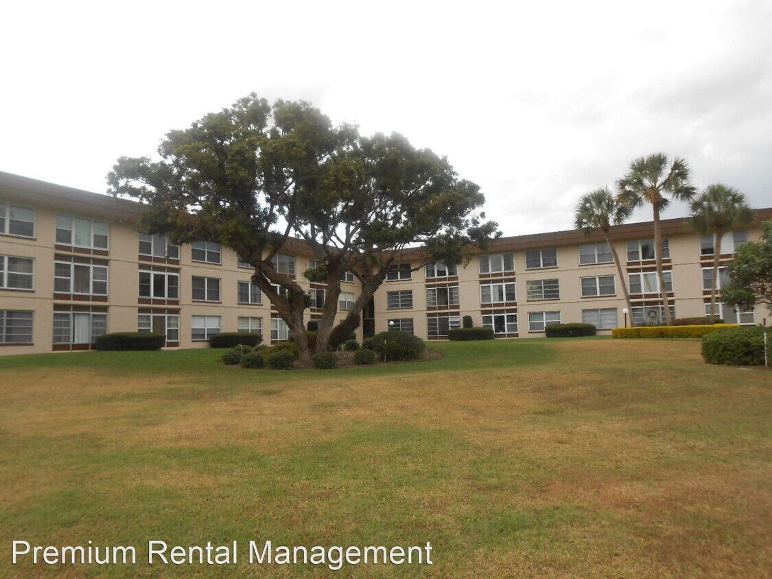 Foto principal - 333 Lake Howard Dr