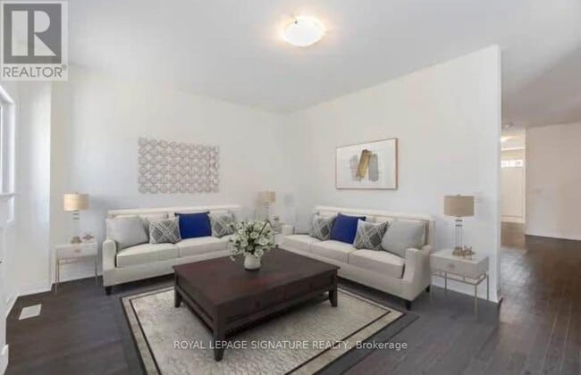 Photo du bâtiment - 429 Adelaide St