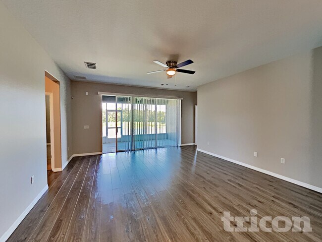 Foto del edificio - 4459 Mossy Creek Ave