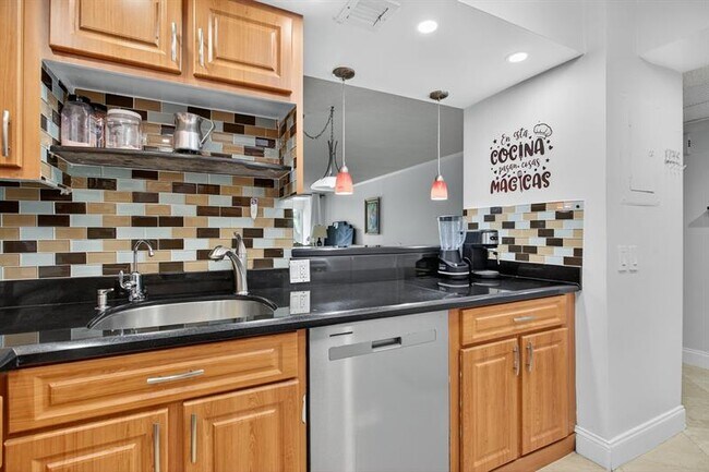 Foto del edificio - 2671 S Course Dr