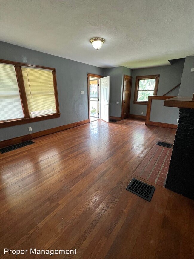 Foto del edificio - 3 br, 1 bath House - 33 E Beechwood Ave