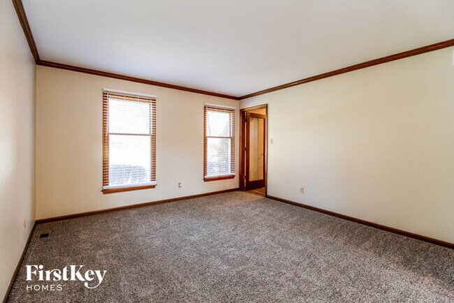 Foto del edificio - 7247 Cinnamon Woods Dr