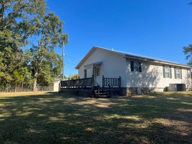 Foto del edificio - Cozy 3 Bed 1 Bath Home! Available Now! Sch...