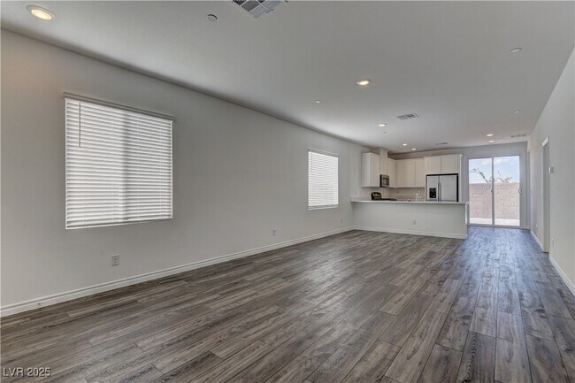 Building Photo - 222 Palisade Fls Ave