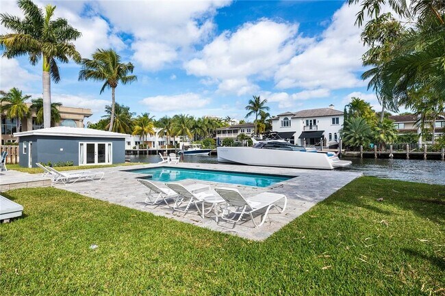Building Photo - 510 Riviera Isle Dr