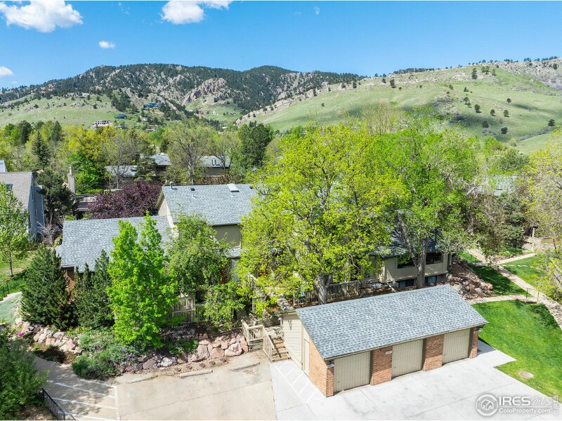 Primary Photo - 4017 Wonderland Hill Ave